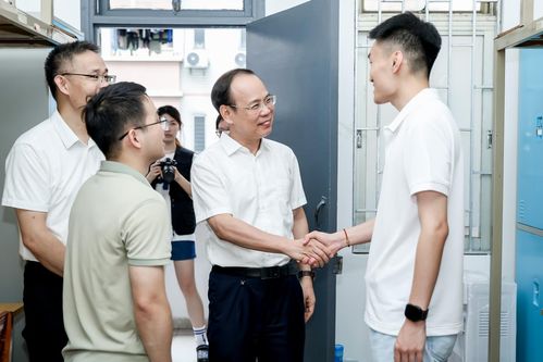 薪火相傳 廣工喜迎1.5萬新生，三代同校見證育人傳承